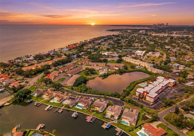4570-overlook-dr-ne-175-st-petersburg-fl-33703/hzid_ee863ad8