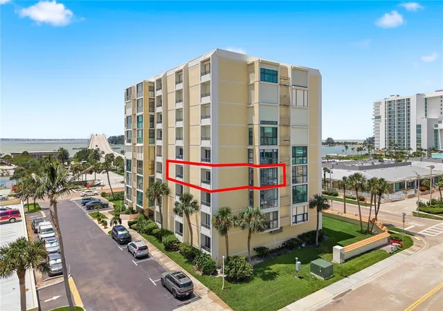 800-s-gulfview-blvd-403-clearwater-beach-fl-33767/hzid_5f7a969e