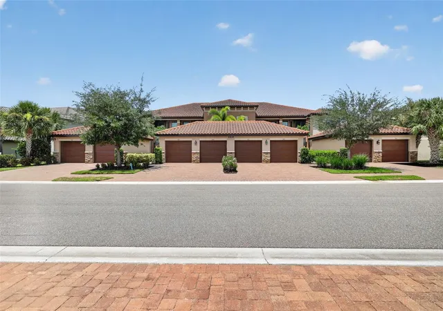 13737-messina-loop-103-bradenton-fl-34211/hzid_1d70d7b0