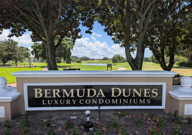 7350-westpointe-blvd-232-orlando-fl-32835/hzid_8376c388