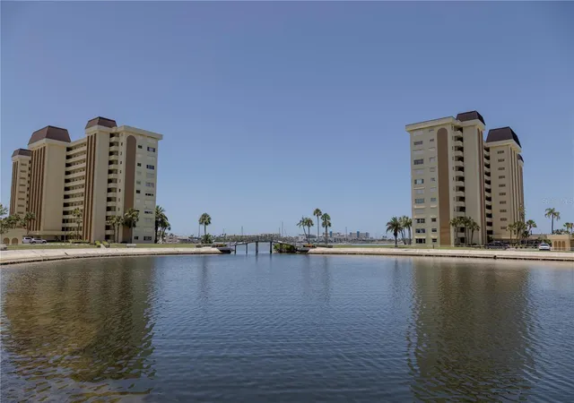4525-cove-cir-1107-saint-petersburg-fl-33708/hzid_090395b6