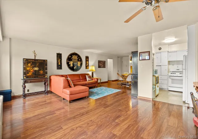 125-10-queens-blvd-716-new-york-ny-11415/hzid_6d3a44b1