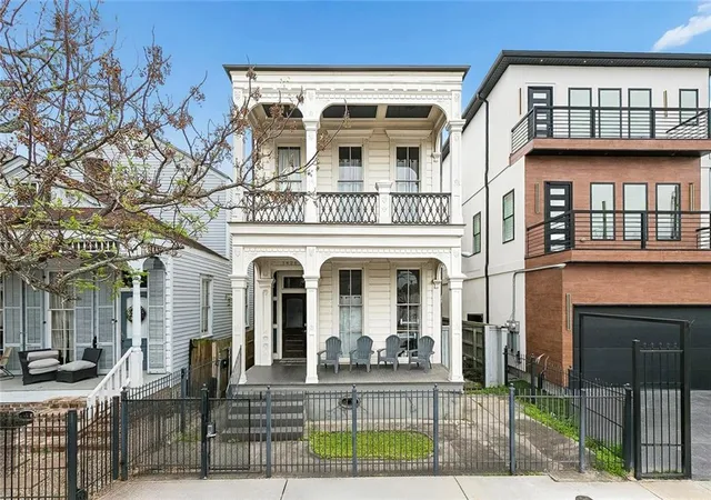 1426-carondelet-st-new-orleans-la-70130/hzid_b0337a39