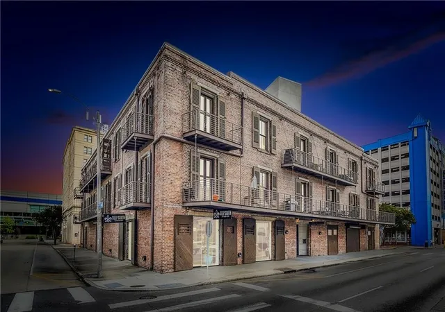 900-s-peters-st-3-new-orleans-la-70130/hzid_1e90b79f