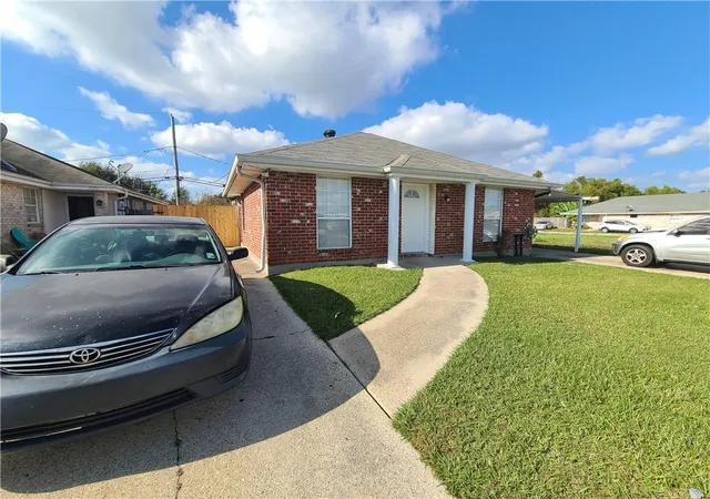 3820-3822-juno-dr-chalmette-la-70043/hzid_b29c037a
