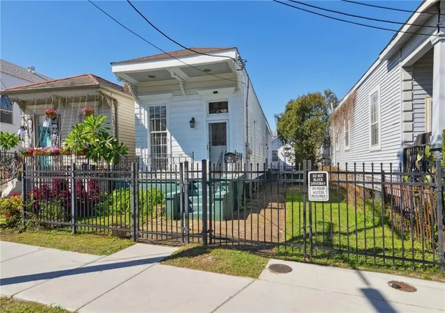 527-s-galvez-st-new-orleans-la-70119/hzid_2b24b358