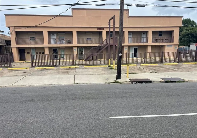 8001-d-downman-rd-new-orleans-la-70126/hzid_d8df10f3