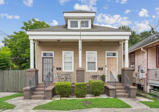 8221-23-apple-st-new-orleans-la-70118/hzid_a6326d30