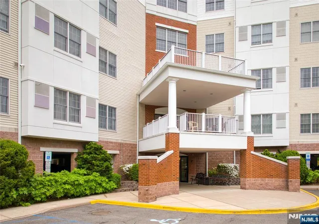 189-forest-ave-216-paramus-nj-07652/hzid_0092195c