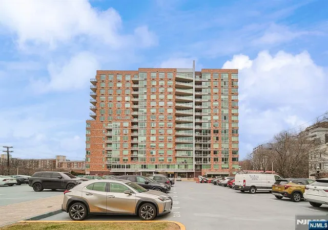 612-hudson-park-612-edgewater-nj-07020/hzid_cff011f0