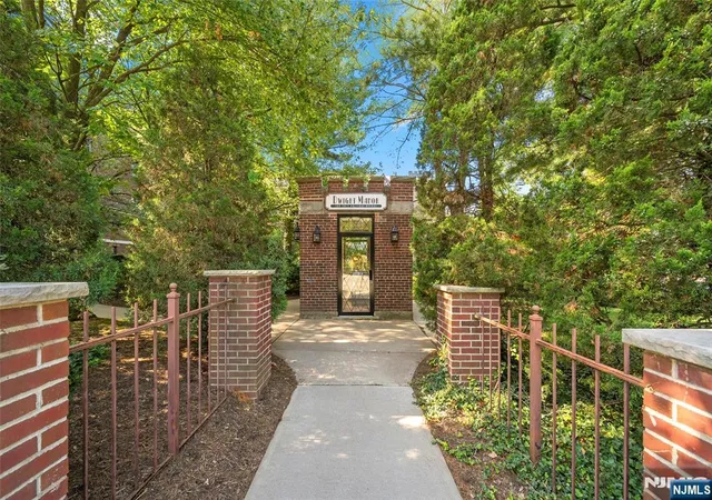 100-palisade-ave-b31-englewood-nj-07631/hzid_c004f717