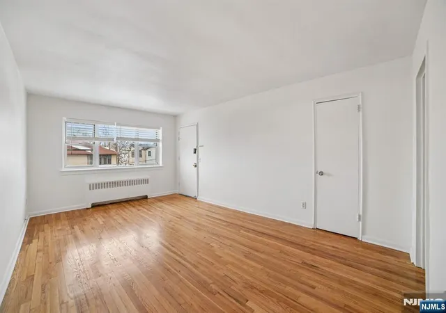 2430-8th-st-5b-fort-lee-nj-07024/hzid_8edba993