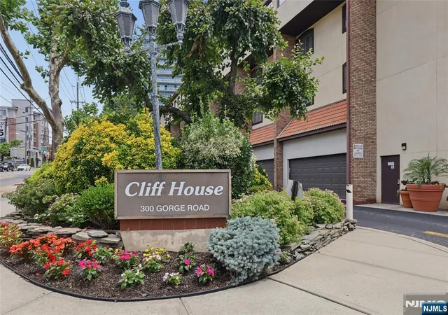 300-gorge-rd-57-cliffside-park-nj-07010/hzid_84417cc3