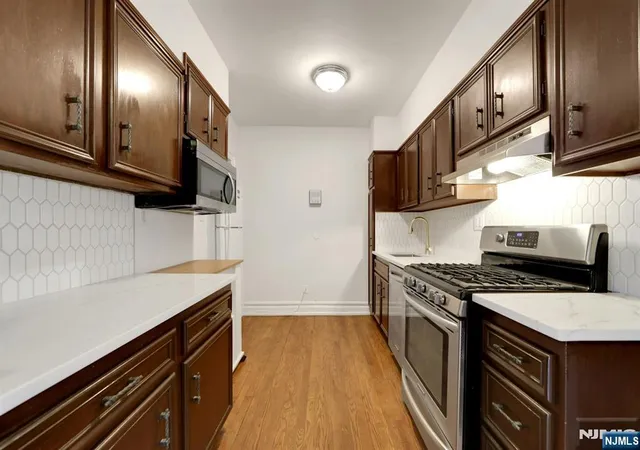 100-e-palisade-ave-a24-englewood-nj-07631/hzid_abc27ccd