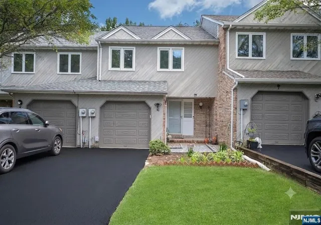 18-guilford-ct-par-troy-hills-twp-nj-07950/hzid_5bbb8413