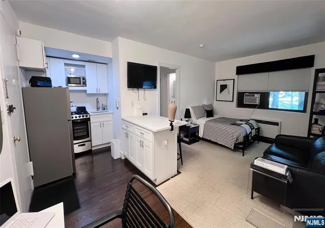 420-park-pl-fort-lee-nj-07024/hzid_ee08f742