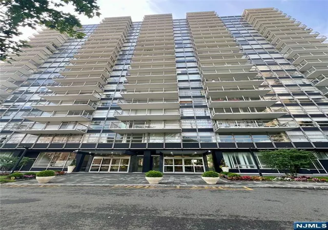 6050-kennedy-blvd-12d-west-new-york-nj-07093/hzid_de4a34ff