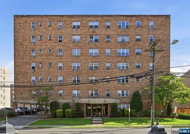 25-jefferson-st-2f-hackensack-nj-07601/hzid_a1e79982