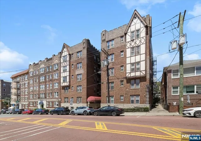 6015-e-blvd-1b-west-new-york-nj-07093/hzid_9807e1d0