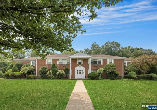 29-rolling-ridge-rd-b-montvale-nj-07645/hzid_31ea4f3a