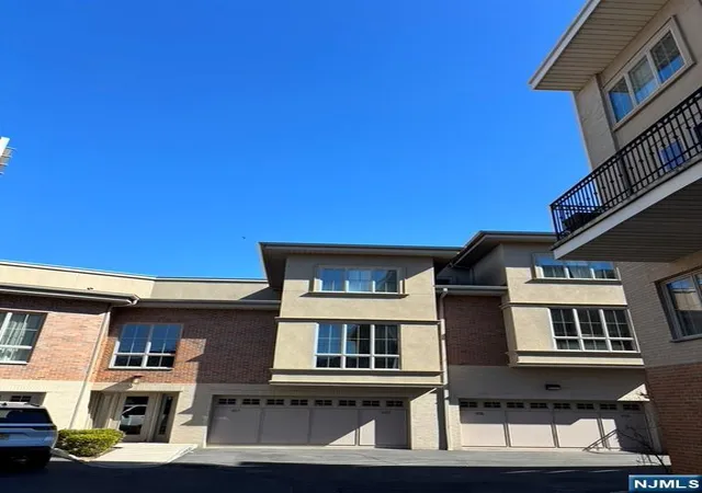 200-laird-ave-107-cliffside-park-nj-07010/hzid_e402065a