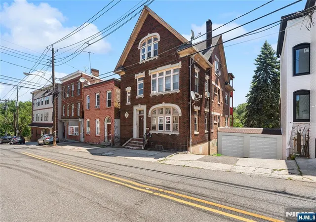80-front-st-paterson-nj-07522/hzid_828e3bfd