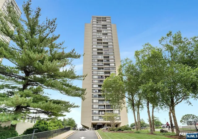 5-horizon-rd-2102-fort-lee-nj-07024/hzid_693fe012