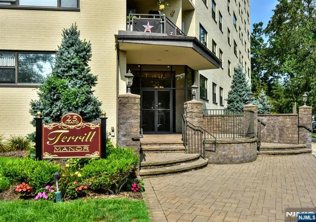 25-grand-ave-2j-hackensack-nj-07601/hzid_05a938b7
