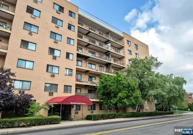 44-s-main-st-6j-lodi-nj-07644/hzid_53fae9d8