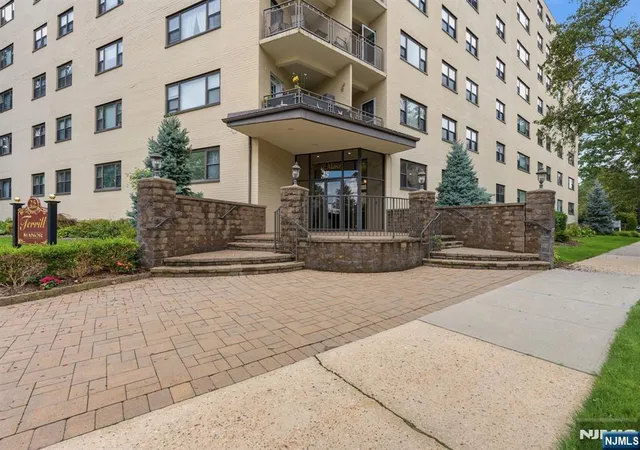 25-grand-ave-6e-hackensack-nj-07601/hzid_4ad8c74f