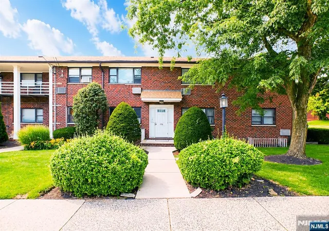170-myrtle-ave-a2-fort-lee-nj-07024/hzid_38218387