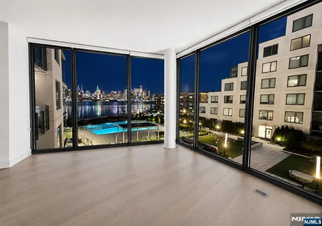 9-ave-at-port-imperial-509-west-new-york-nj-07093/hzid_133a5f26