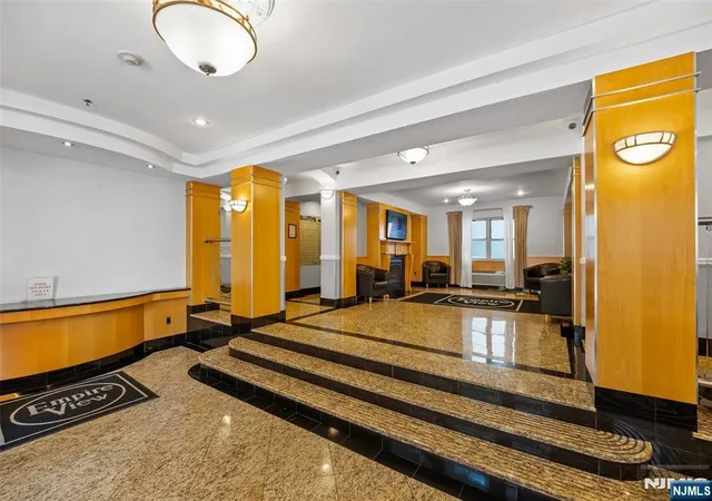 70-munn-ave-401-east-orange-nj-07018/hzid_3e93f5de
