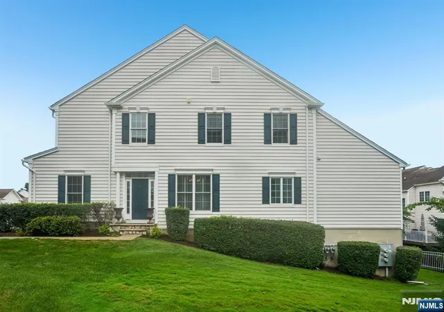 2-constitution-ln-1501-totowa-nj-07512/hzid_0128ba6f