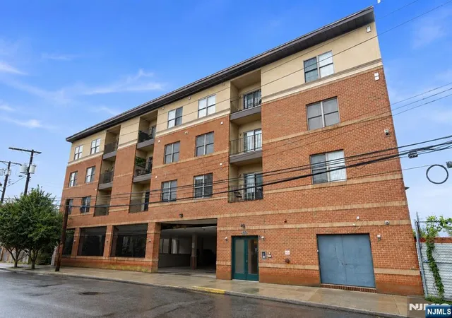 15-19-tichenor-403-newark-nj-07114/hzid_a2eece02
