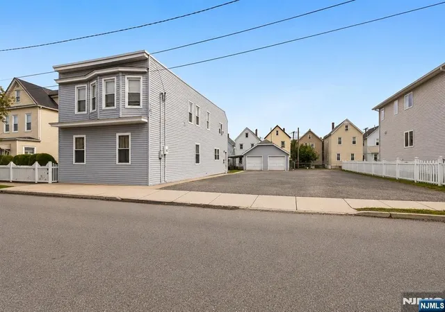 25-grunwald-st-clifton-nj-07013/hzid_697a6592