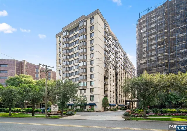 326-prospect-ave-8j-hackensack-nj-07601/hzid_0697548e
