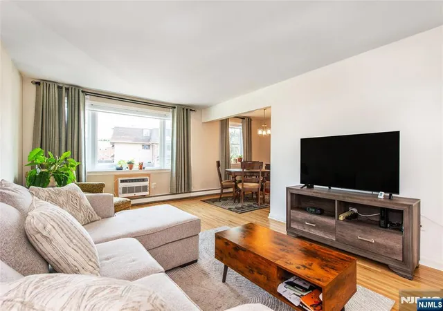 506-grove-st-e3-clifton-nj-07013/hzid_4394ff30