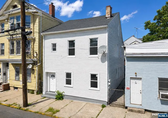 80-wayne-ave-paterson-nj-07522/hzid_eb9183bd