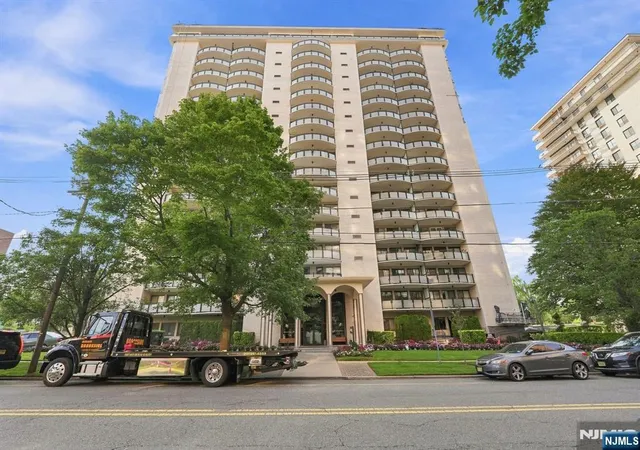 125-prospect-ave-hackensack-nj-07601/hzid_8c318fcc