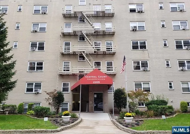 2205-n-central-rd-5b-fort-lee-nj-07024/hzid_eeb2269c