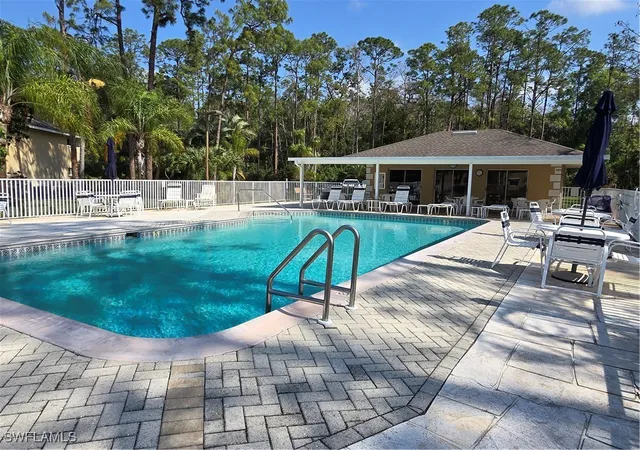 5622-woodmere-lake-cir-b102-naples-fl-34112/hzid_61a7db92