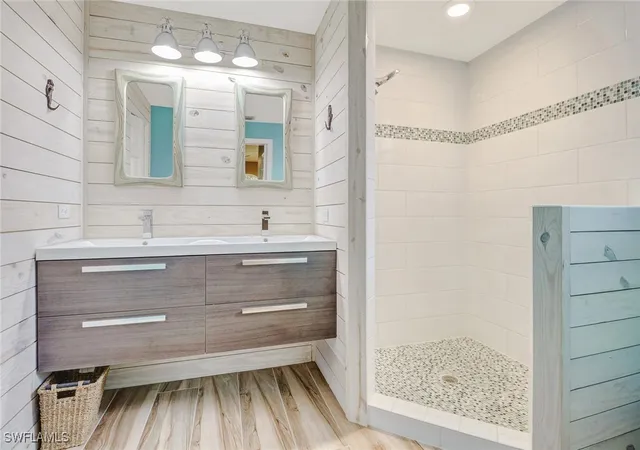 10037-heather-ln-403-naples-fl-34119/hzid_bc94b999