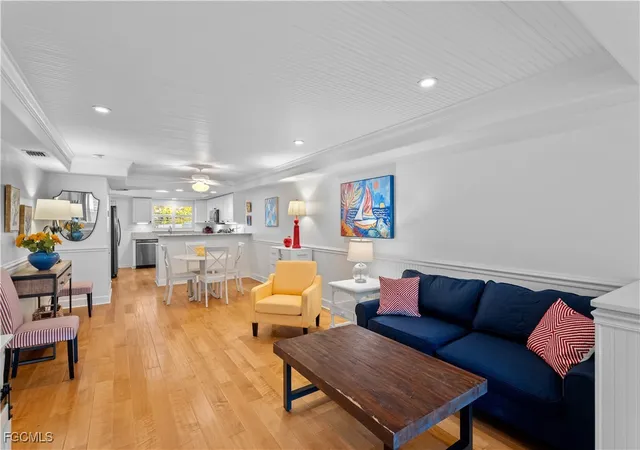 320-14th-avenue-s-320c-naples-fl-34102/hzid_eda37537