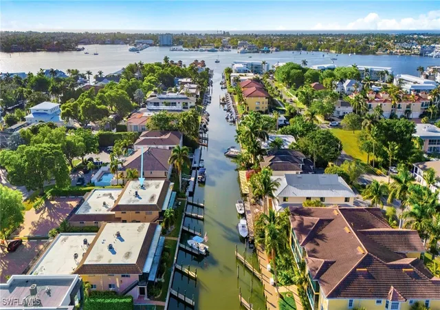 1517-chesapeake-ave-b3-naples-fl-34102/hzid_01539f18