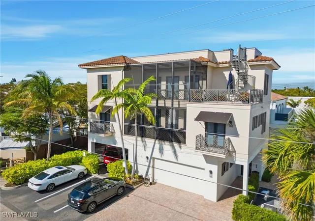 340-12th-avenue-s-6-naples-fl-34102/hzid_a8cd81b1