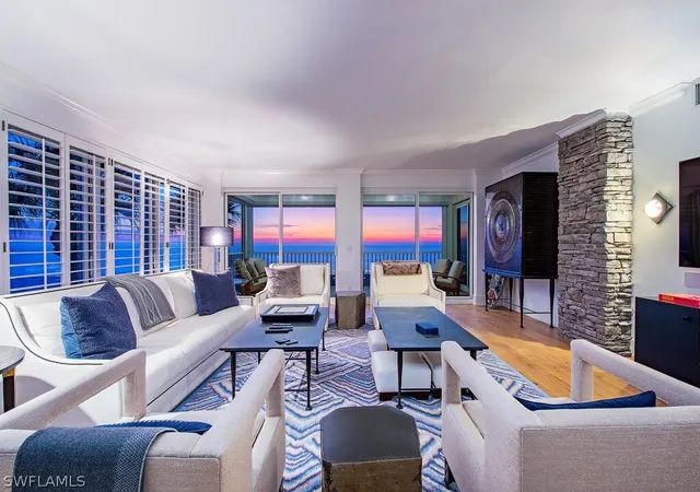 9811-gulf-shore-dr-101-naples-fl-34108/hzid_4bbaccde