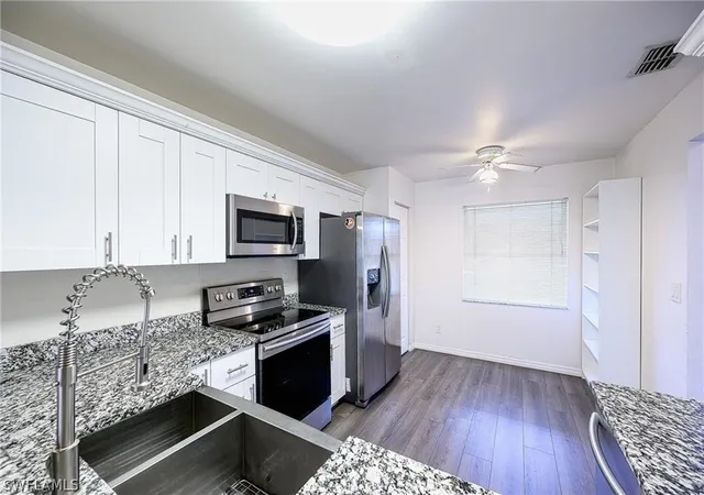 1476-churchill-cir-j-202-naples-fl-34116/hzid_75179e95