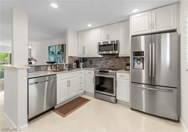 3150-binnacle-dr-se-naples-fl-34103/hzid_2dfd94a1