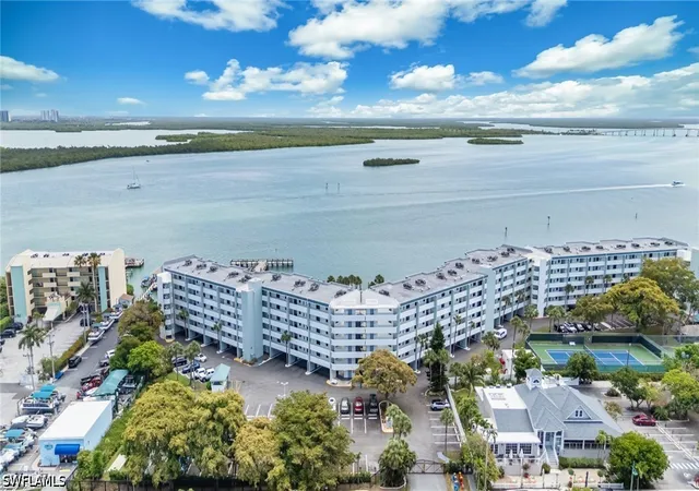 1085-bald-eagle-dr-e206-marco-island-fl-34145/hzid_372bbb9a